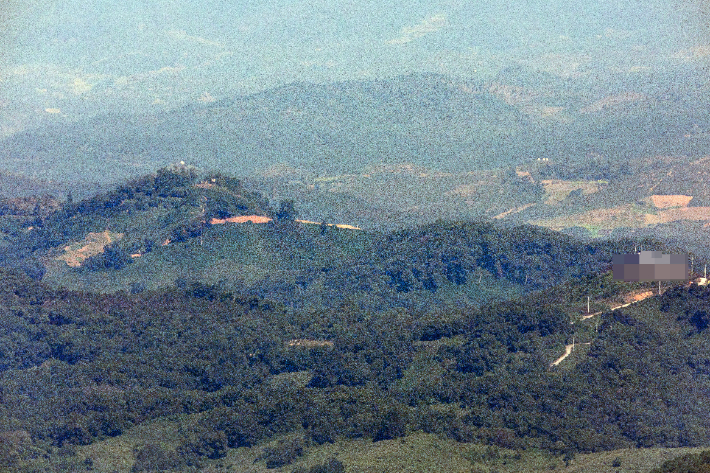 29일 경기도 파주시 접경지역에서 바라본 서부전선 비무장지대(DMZ) 일대가 적막하다. 연합뉴스