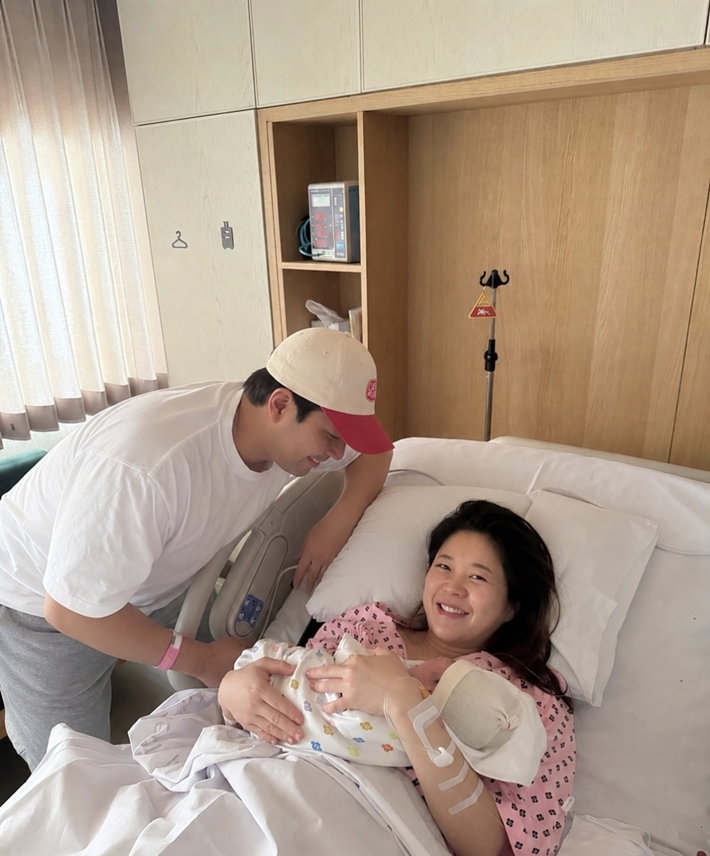 코미디언 김해준-김승혜 부부가 29일 득녀했다. 김승혜 인스타그램