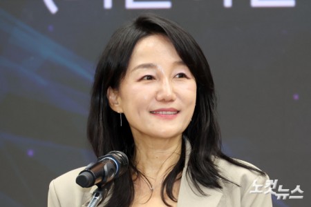 축사하는 이재정 국회 문화체육관광위원장