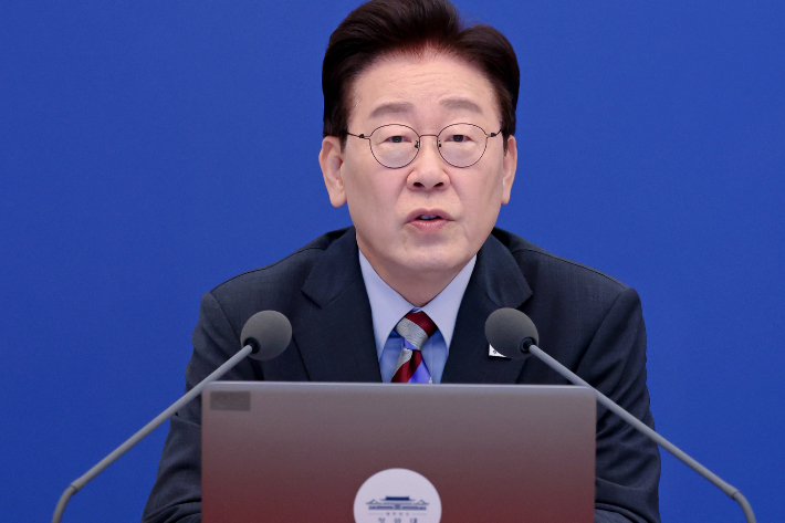 이재명 대통령이 29일 청와대에서 열린 국무회의에서 발언하고 있다. 연합뉴스