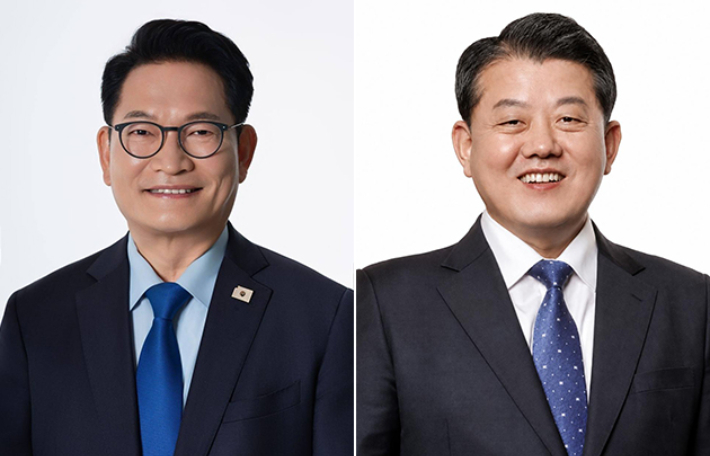 송영길 평화외교특별보좌관(왼쪽)과 김병주 국방정책특별보좌관. 청와대 제공