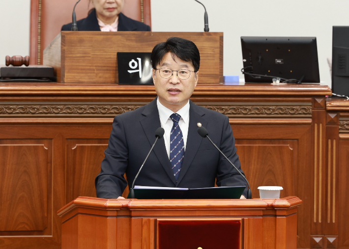 이우완 창원시의원. 창원시의회 제공 