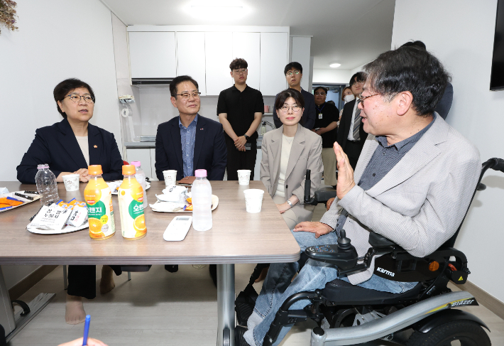 정은경 보건복지부 장관과 조지훈 전주시장. 전주시 제공