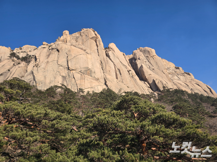 설악산 울산바위. 전영래 기자