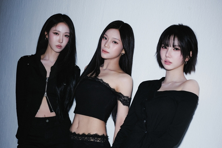 왼쪽부터 신비, 엄지, 은하. 언코어 제공
