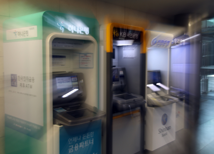 은행 줄줄이 해킹 사고. 연합뉴스