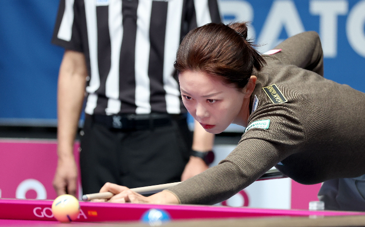프로당구 최초 20승과 여자부 최초 10억 원 상금에 도전하는 김가영. PBA 