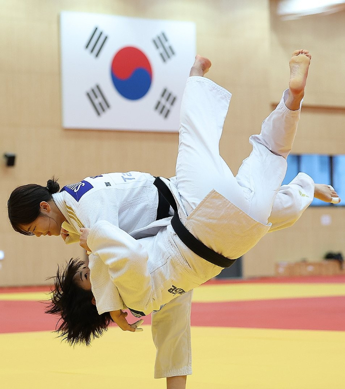 충북 진천 국가대표 선수촌에서 훈련하는 정수진. 연합뉴스 