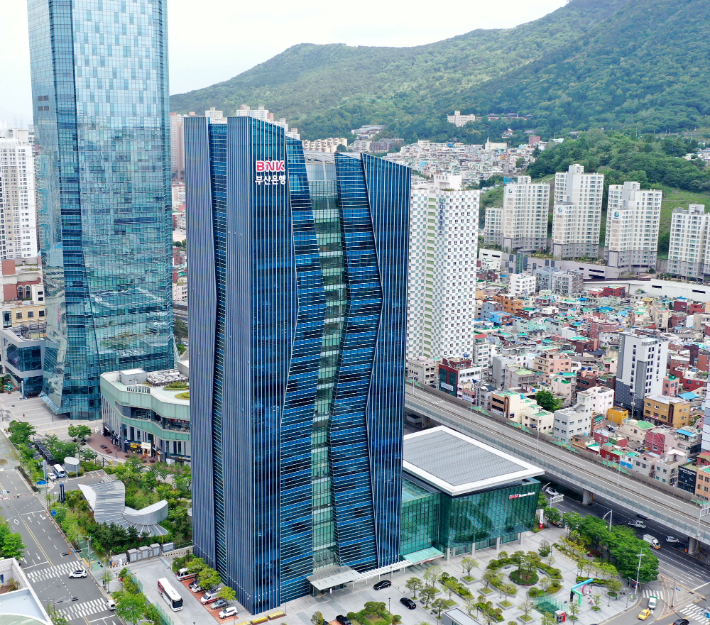 BNK금융지주 제공