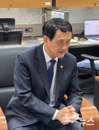 김희수 전북도의장이 7일 취임 100일을 맞아 기자간담회를 하고 있다. 최명국 기자