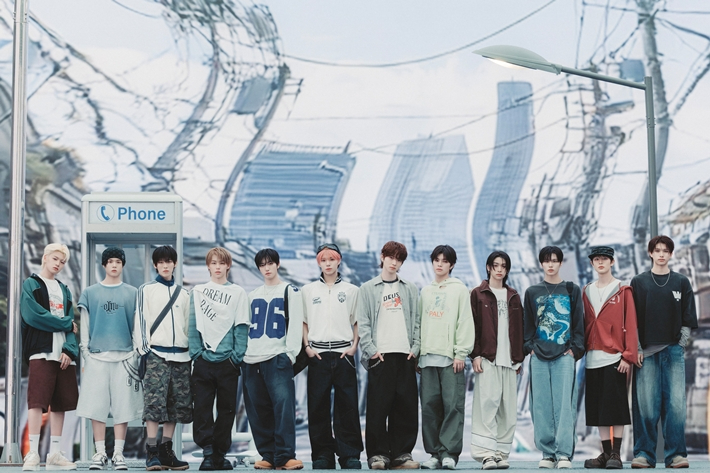 7일 0시 데뷔 싱글 '코이키즈'를 발매한 12인조 신인 보이그룹 코이키즈. LAPONE엔터테인먼트 제공