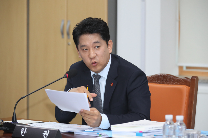 한권 의원. 제주도의회 제공