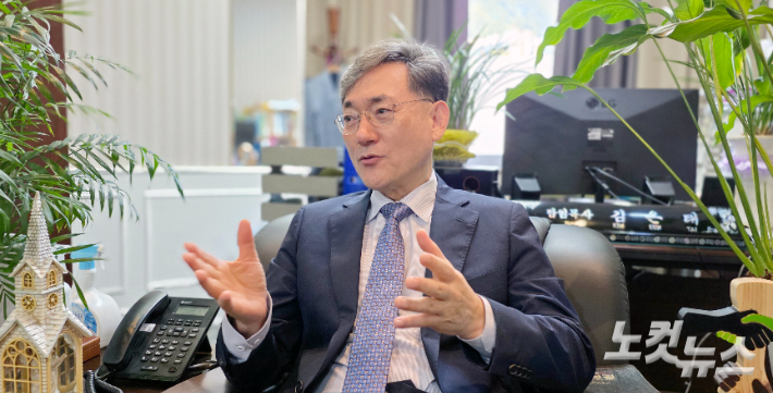 지난 7일 오후, 인터뷰를 하고 있는 고신총회 목사 부총회장 김은태 목사. 이강현 기자