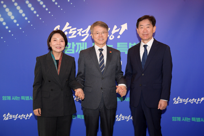 전남광주통합특별시가 백승주 균형발전부시장과 윤난실 시민주권부시장을 8일 공식 임명했다. 전남광주통합특별시 제공