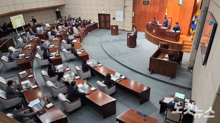 군산시의회 본회의장. 도상진 기자
