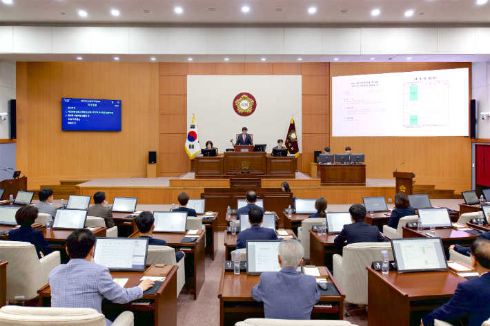 강릉시의회는 12일 제333회 강릉시의회(임시회) 제1차 본회의를 개의했다. 강릉시의회 제공