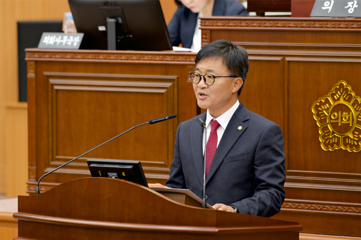 10분 자유발언에 나선 최인규 의원. 강릉시의회 제공