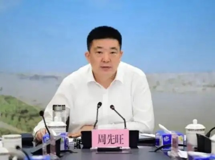 뇌물수수 혐의로 기소됐던 전 중국 우한시장 저우셴왕. 연합뉴스