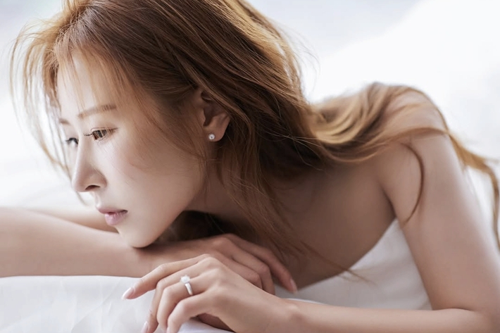 코미디언 박세미가 12일 직접 결혼을 발표했다. 박세미 인스타그램
