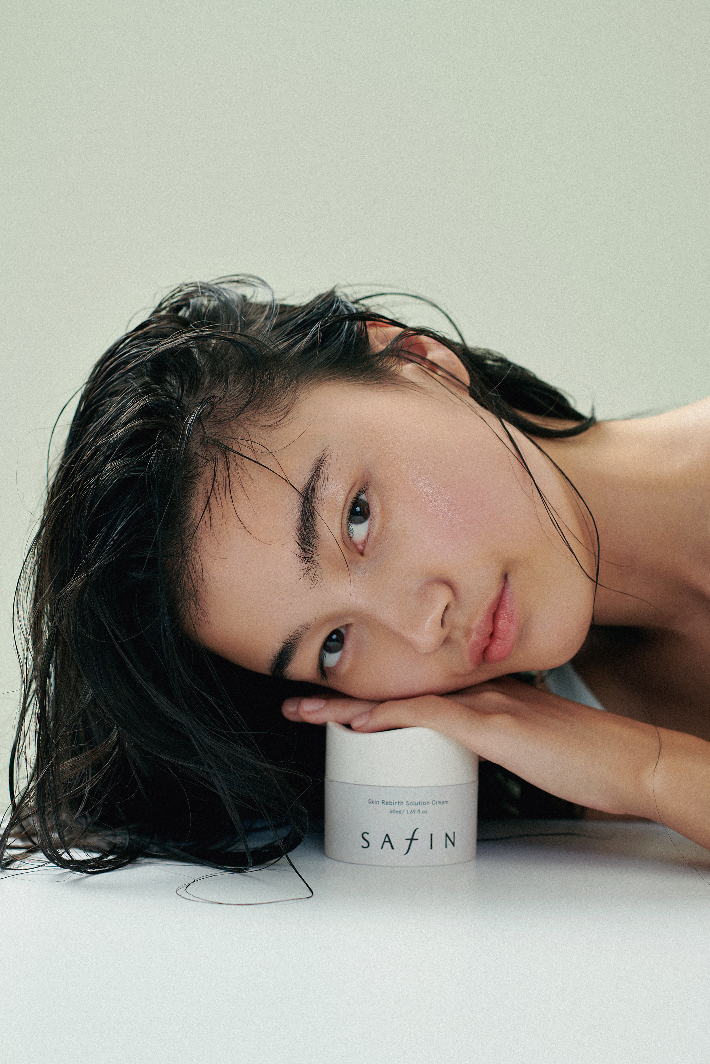 바다 기반 스킨케어 브랜드 '사핀(Safin)'이 2026년 가을·겨울 시즌을 맞아 새 캠페인을 공개한다. 사핀 제공