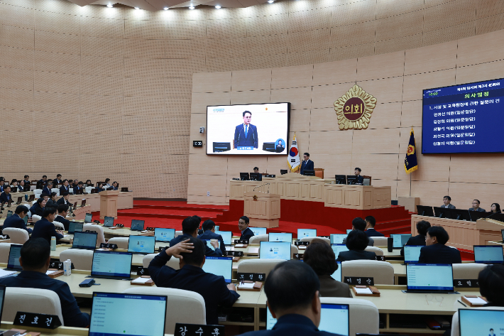 전남광주통합특별시의회는 13일 전남청사 본회의장에서 출범 이후 첫 시정질문 이틀째 일정을 진행했다. 전남광주통합특별시의회 제공