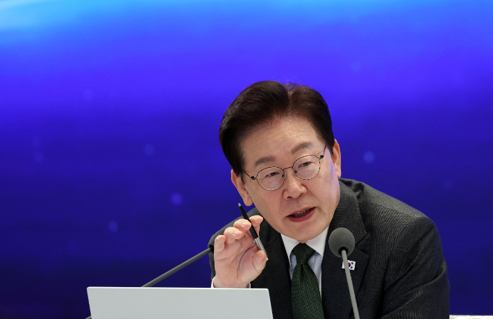이재명 대통령이 14일 청와대에서 열린 인구전략 비전선포식에서 발언하고 있다. 연합뉴스