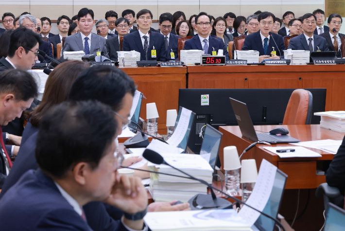 서울고법, 서울중앙지법 등 각급법원 국정감사. 연합뉴스