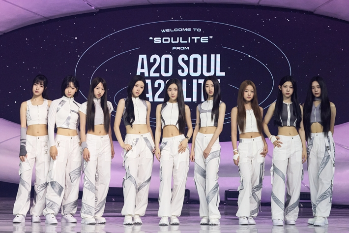지난 12일 데뷔한 신인 걸그룹 A2O 라이트. A2O엔터테인먼트 제공
