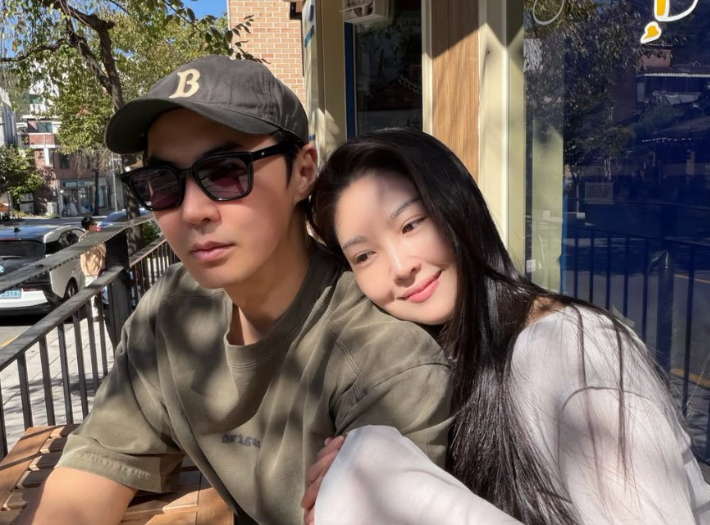 전진(왼쪽)과 류이서 부부. 류이서 SNS 캡처