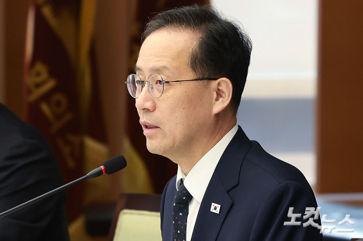 이형일 경제부총리 겸 재경부 장관. 류영주 기자