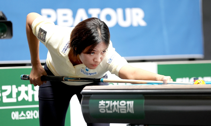 PBA 여자부 통산 10회 우승을 거둔 스롱은 최근 대회 초반 탈락의 부진을 겪고 있다. PBA 
