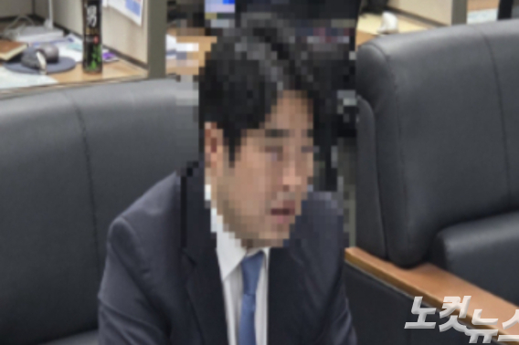군산·김제·부안을 국회의원 보궐선거에 출마한 민주당 박지원 후보의 해외 성매매 의혹을 제기한 A씨. 최명국 기자