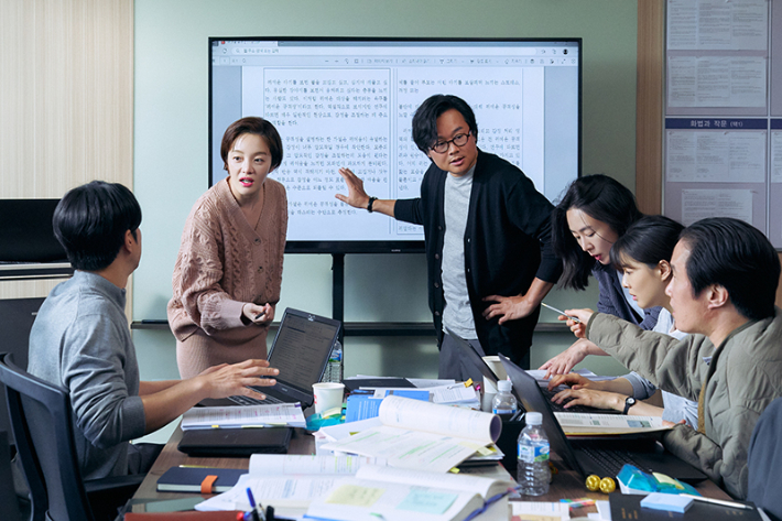 영화 '수능, 출제의 비밀' 스틸컷