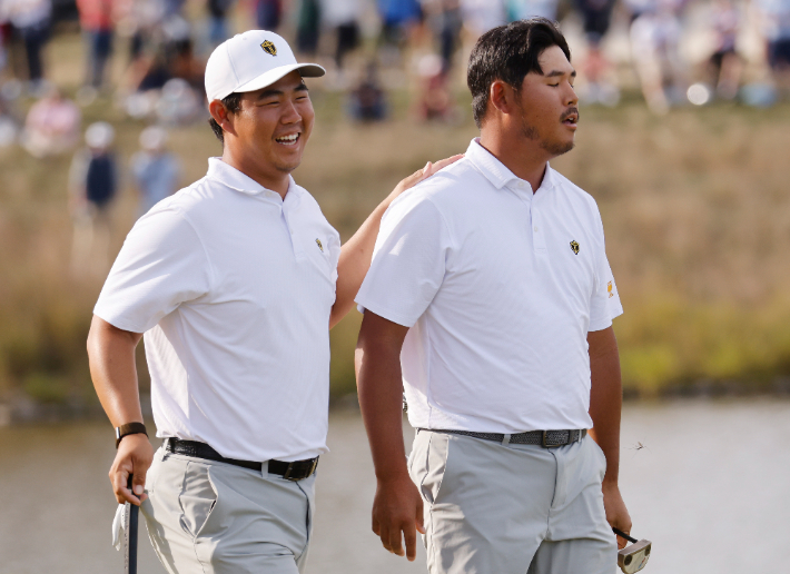김시우(오른쪽)와 김주형. 연합뉴스