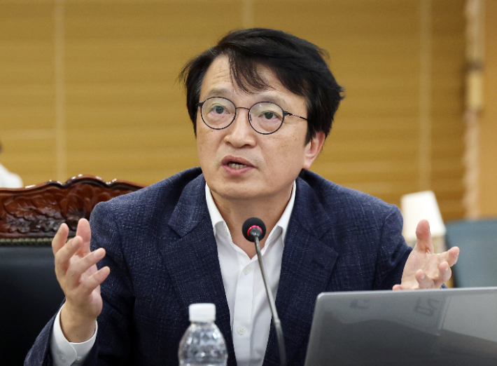 질의하는 김의겸 위원. 연합뉴스