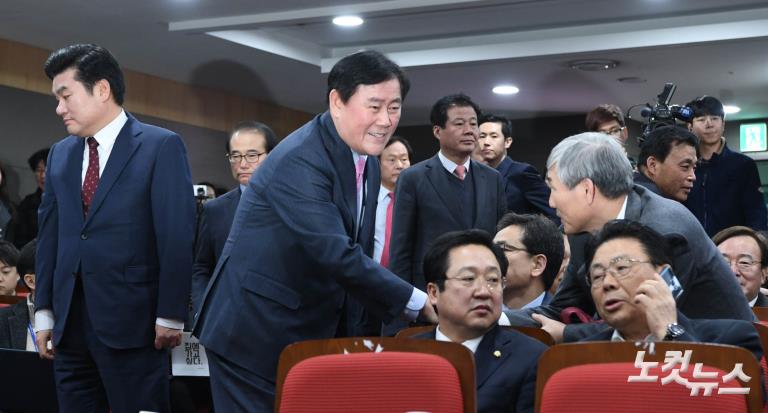 혁신과 통합 보수연합 출범식 : 피닉제의 귀환