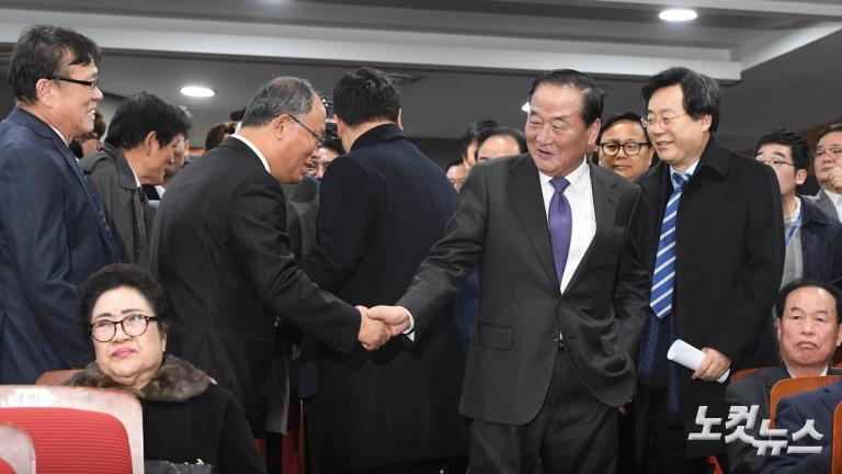 혁신과 통합 보수연합 출범식 : 피닉제의 귀환