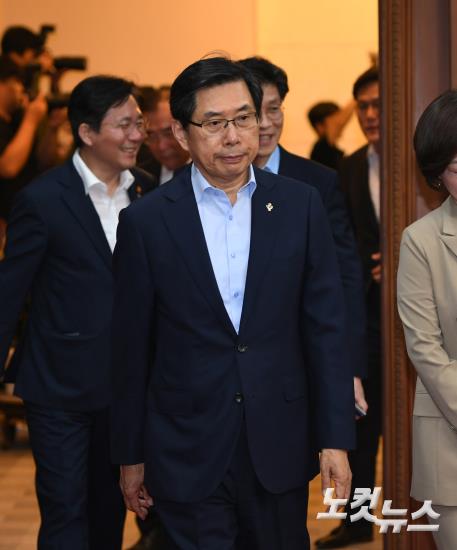 국무회의서 윤석열 검찰총장 후보자 인사발령안 의결