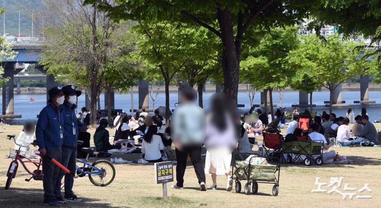 시민들 붐비는 한강시민공원