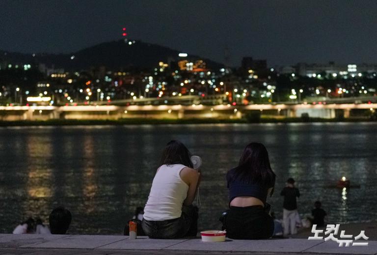 서울 사상 초유 '한달 연속 열대야'