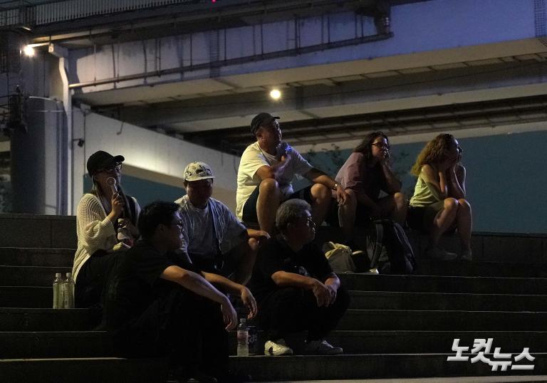 서울 사상 초유 '한달 연속 열대야'