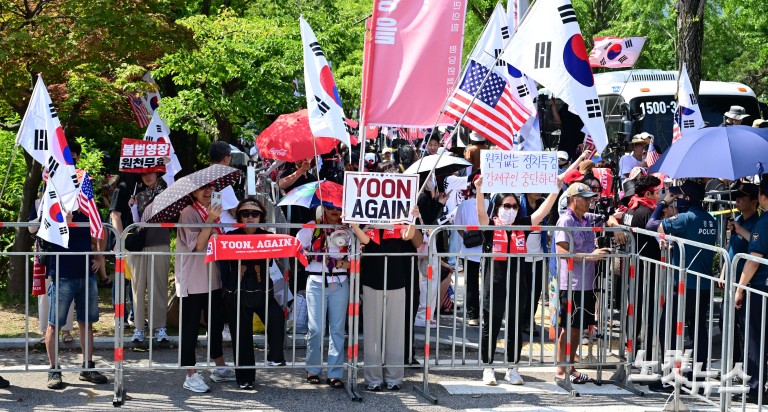 김건희특검, 구치소서 尹 체포영장 집행 무산...'완강한 거부'