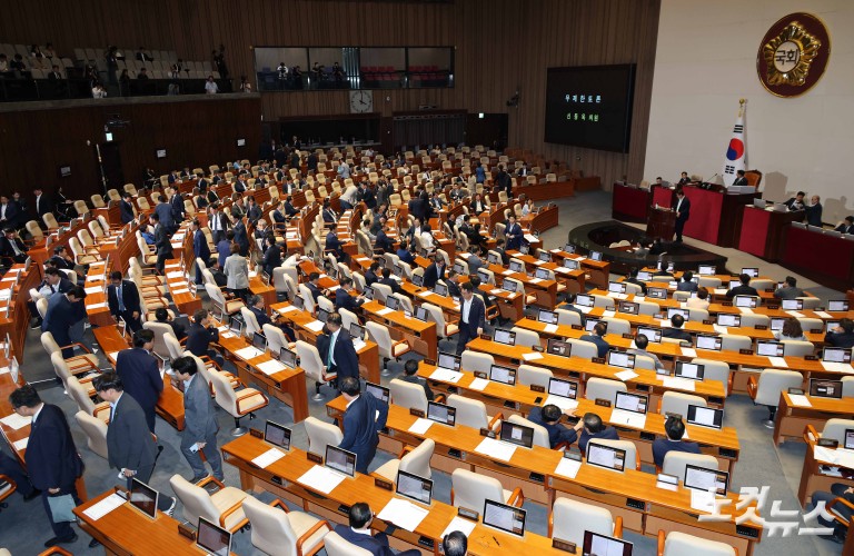 국민의힘 방송3법 필리버스터 돌입