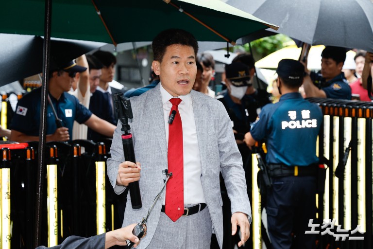 국민의힘 중앙윤리위 출석하는 전한길