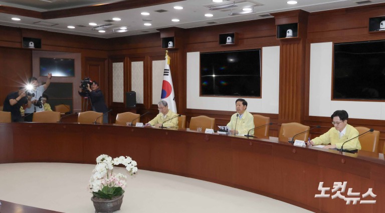 정부·업계, 석유화학 과잉설비 370만t 감축 추진