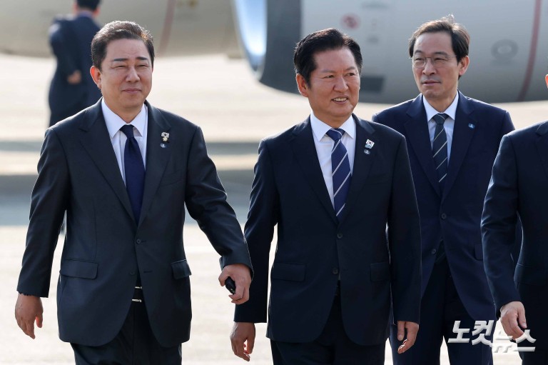 발걸음 뗀 이재명 실용외교