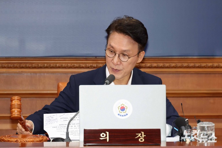 김민석 총리, 국무회의 주재