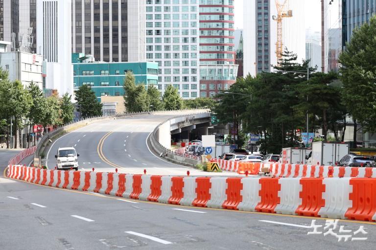 59년 만에 철거되는 서소문고가차도