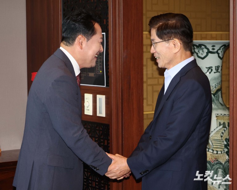 장동혁, 김문수와 오찬 회동