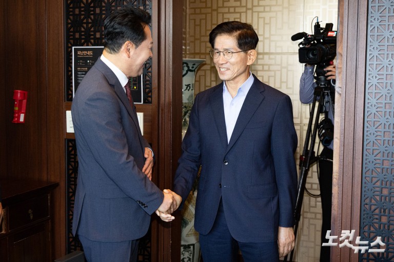 장동혁, 김문수와 오찬 회동